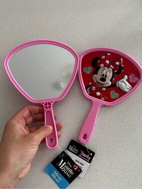 FREE 2x Minnie Mouse mirrors
